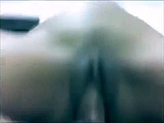 Webkameravideo av kone fanget å ha sex med mannen hennes - Del 2