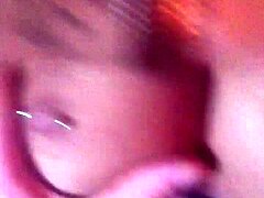 Escorta matură Amy Deluxe primește un tratament facial după ce și-a sărit sânii mari