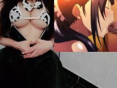 Mjölkvita skönheter hänger sig åt en sexig hentai-session