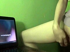 Orgazmusos élmény pornónézés közben behatolás nélkül