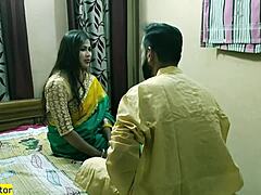 Heißes indisches Sexvideo mit einem atemberaubenden bengalischen Bhabhi, der mit Anal und Muschi gefickt wird