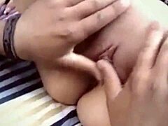 इस गर्म लैटिना अश्लील वीडियो में एक प्रशंसक से मार्लेन गुड़िया को श्रद्धांजलि मिलती है