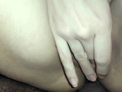 MILF-ul cu fundul mare se umple de futai anal