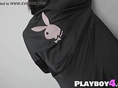 La MILF noire Ana Foxxx avec un cul parfait se masturbe pour Playboy